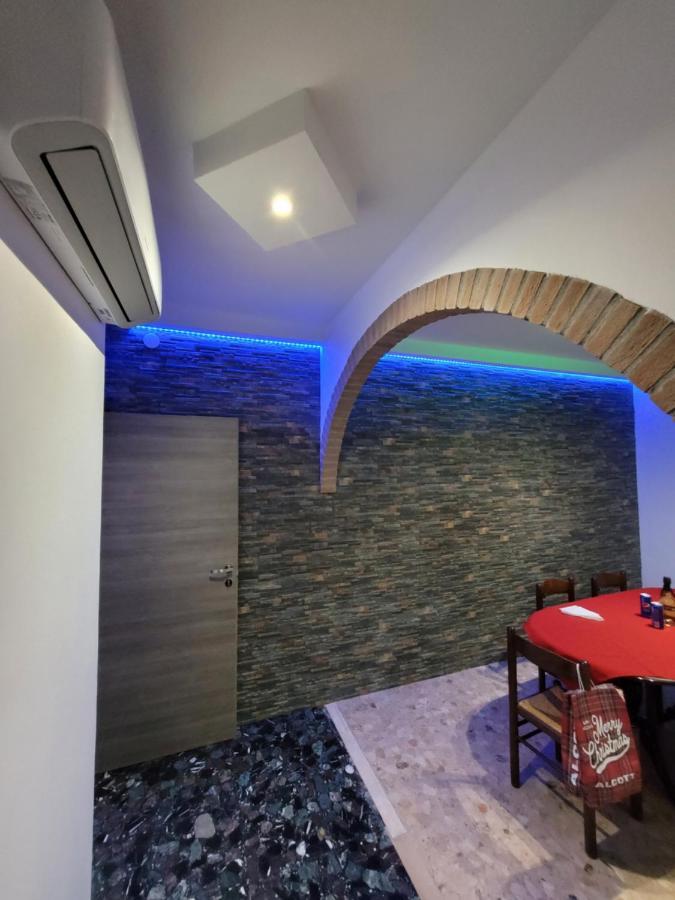 B&B "Gabriel&Melissa" Airport View - Nuova - Ristrutturato Gennaio 2022 Tessera Extérieur photo