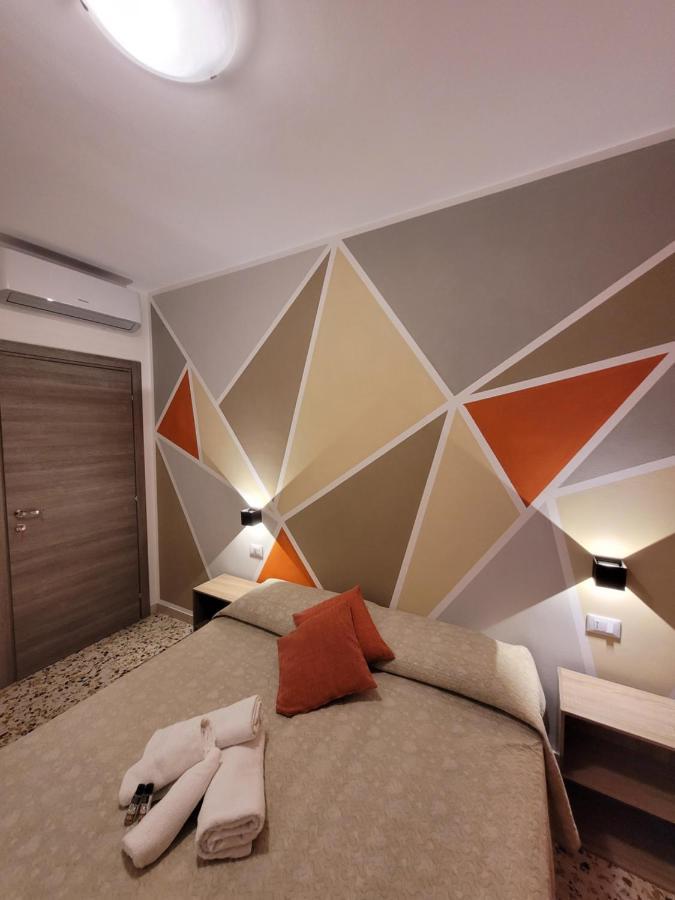B&B "Gabriel&Melissa" Airport View - Nuova - Ristrutturato Gennaio 2022 Tessera Extérieur photo